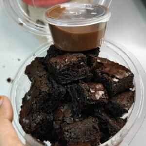 Brownie Bites With Nutella Dip
